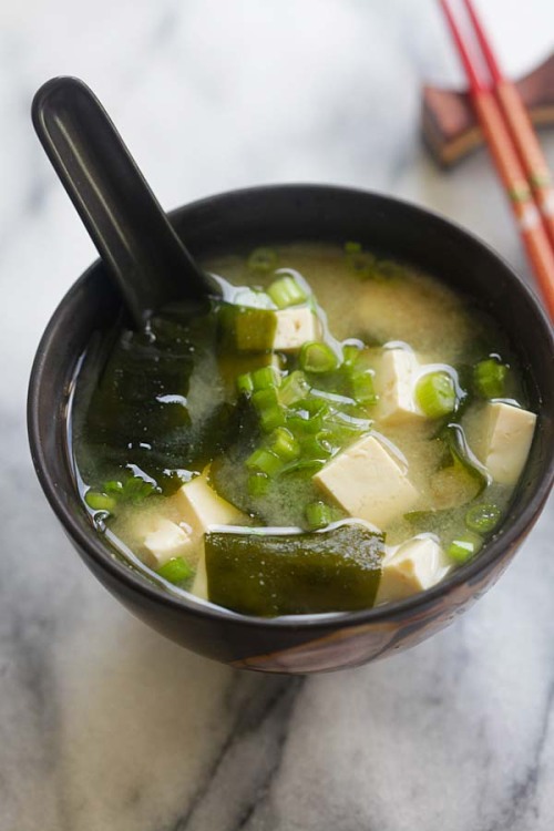 foodffs:Easy Miso SoupReally nice recipes. Every hour.Show...