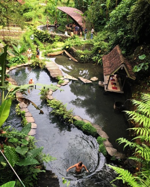 voiceofnature:Bambu Indah sustainable retreatcenter in...