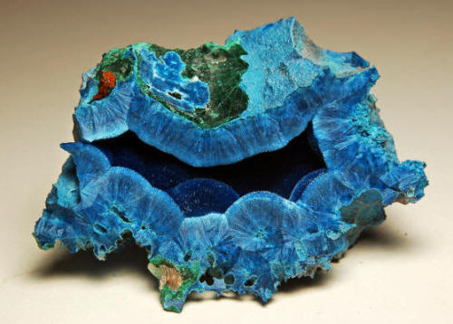 bijoux-et-mineraux:Shattuckite & Malachite - Namibia