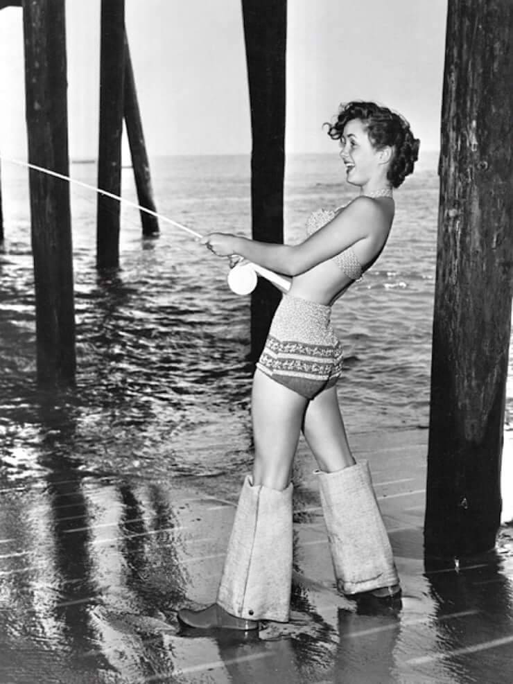 Vintage Swimsuit And Beachwear — Via Janis Paige Feet