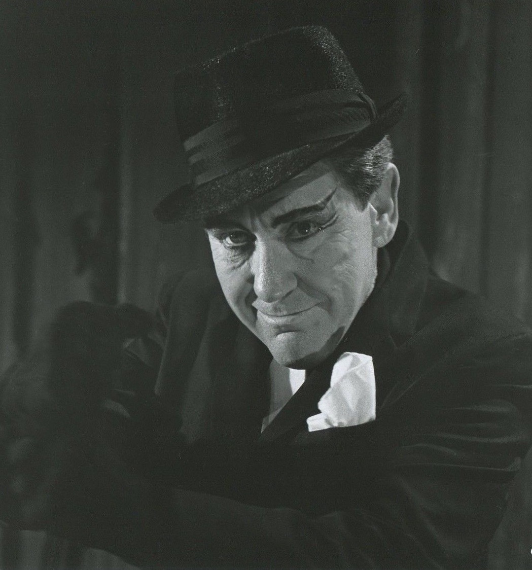 Burgess Meredith Legacy Still From Torture Garden 1967