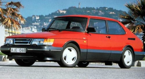 saab-900-classic:kristivadiva:The Saab 900 turbo was a...