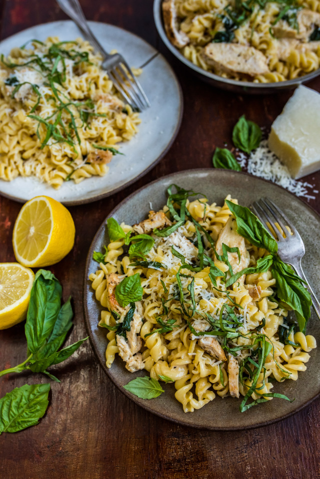 roast-chicken-pasta-with-garlic-cream-sauce-yummy