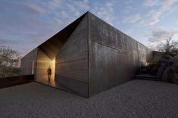 Desert Courtyard House, Wendell Burnette...