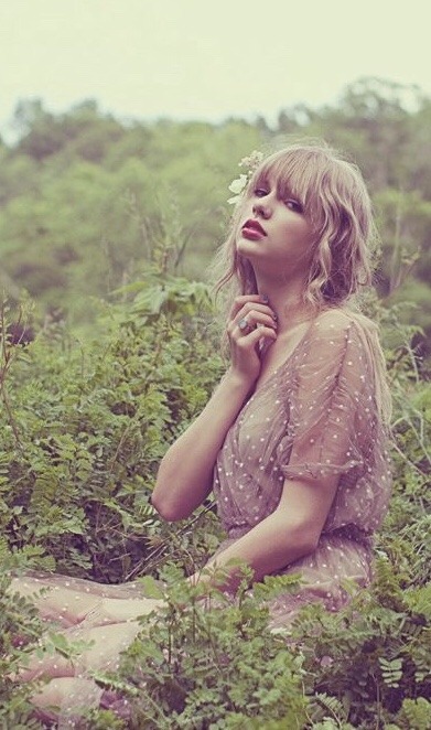 taylor swift red photoshoot | Tumblr