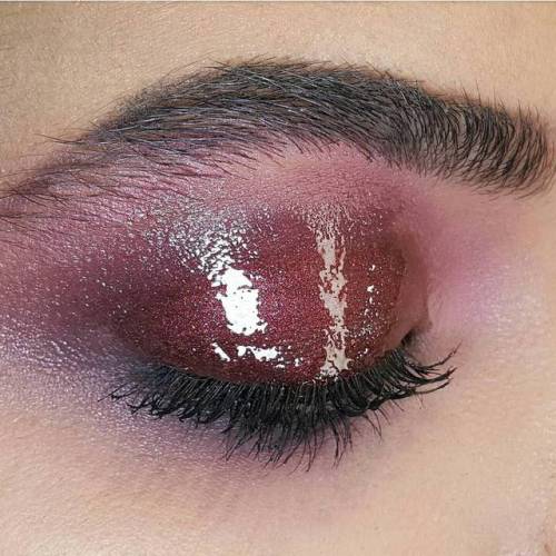 chomotkar:glossy eyelids makeup moodboard