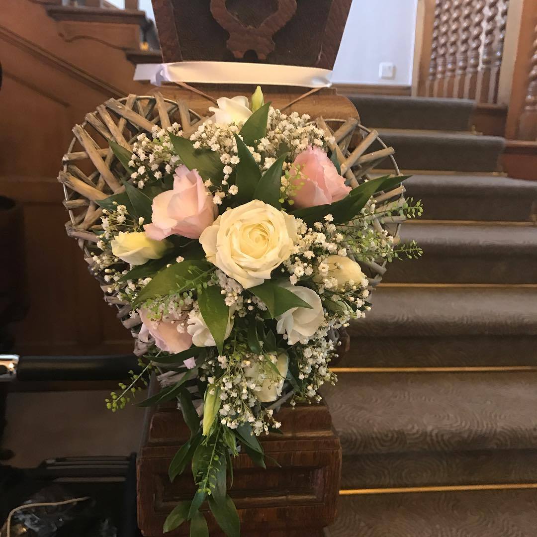 <p>Yesterday’s pretty wedding #ternhillhall #hearts #weddingflowers#shropshireweddings #weddingdecor 💕<br/>
<a href="https://www.instagram.com/p/BnOC0fWljrs/?utm_source=ig_tumblr_share&igshid=yfzrvlui2o98">https://www.instagram.com/p/BnOC0fWljrs/?utm_source=ig_tumblr_share&igshid=yfzrvlui2o98</a></p>