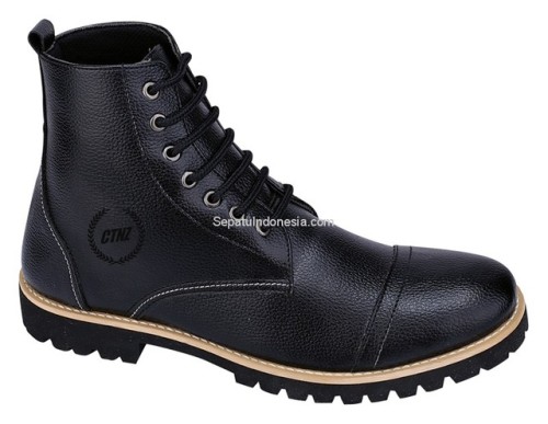  Sepatu  boot  CGG 001 adalah  sepatu  boot  yang nyaman 