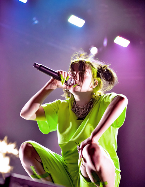 billieeilishgifs