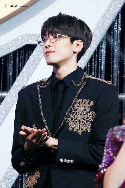 Wonwho? — The ultimate superior look Wonwoo in glasses in...