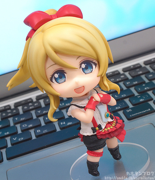 eli ayase nendoroid