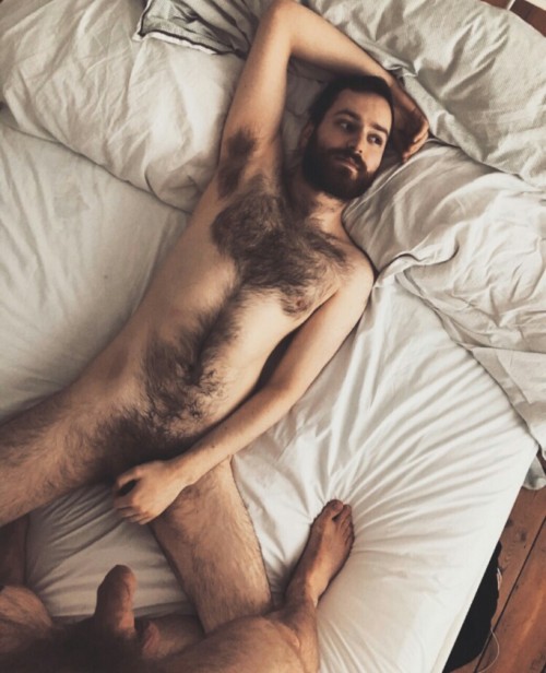 HAIRY MAKES ME HARD