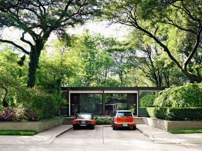 enochliew:<br /><br />Lafayette Park by Mies van der Rohe<br />The urban renewal project from the 1960s is still flourishing.<br />