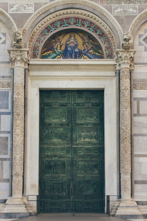 vintagepales2:Doors in ItalybyDmitri Korobtsov