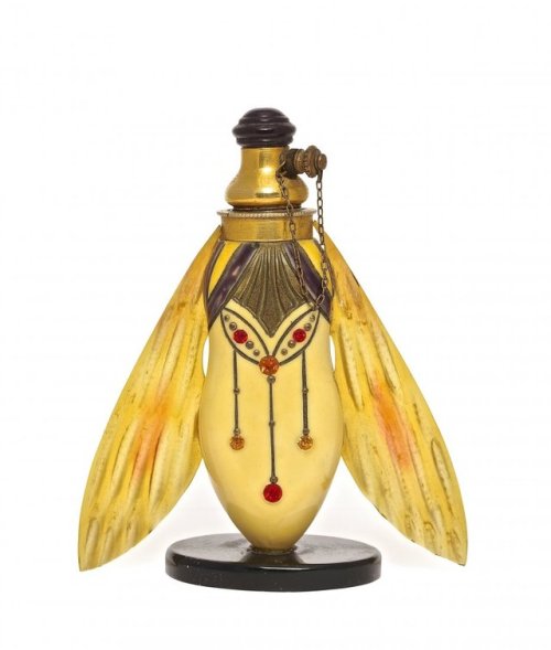 cair–paravel:Unusual perfume bottles and atomizers, 1920s-1950s.