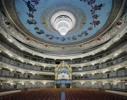 culturenlifestyle:Stunning Images of World Famous Opera Houses...