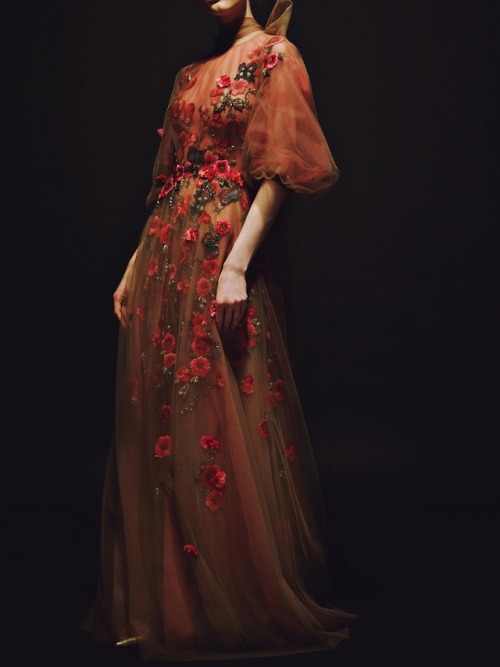 aishwaryaaraiii:4 Looks from Reem Acra Pre-Fall 2019