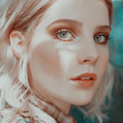 Voir un profil - Zoey Lynskey Tumblr_pohukuPr9y1x58qn8o1_250