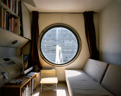 paysagearchitectural:<br />NAGAKIN CAPSULE TOWER<br />Architect : Kisho Kurokawa<br />Location: Tokyo, Japan<br />Start Project : 1970<br />Project Complete: 1972<br />