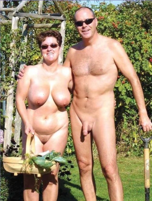 nakedinmygarden:Nude gardening with family and friends is the...