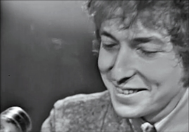 35mmsunsetz:
“Bob Dylan Press Conference 1965 Part 1 [x]
”
