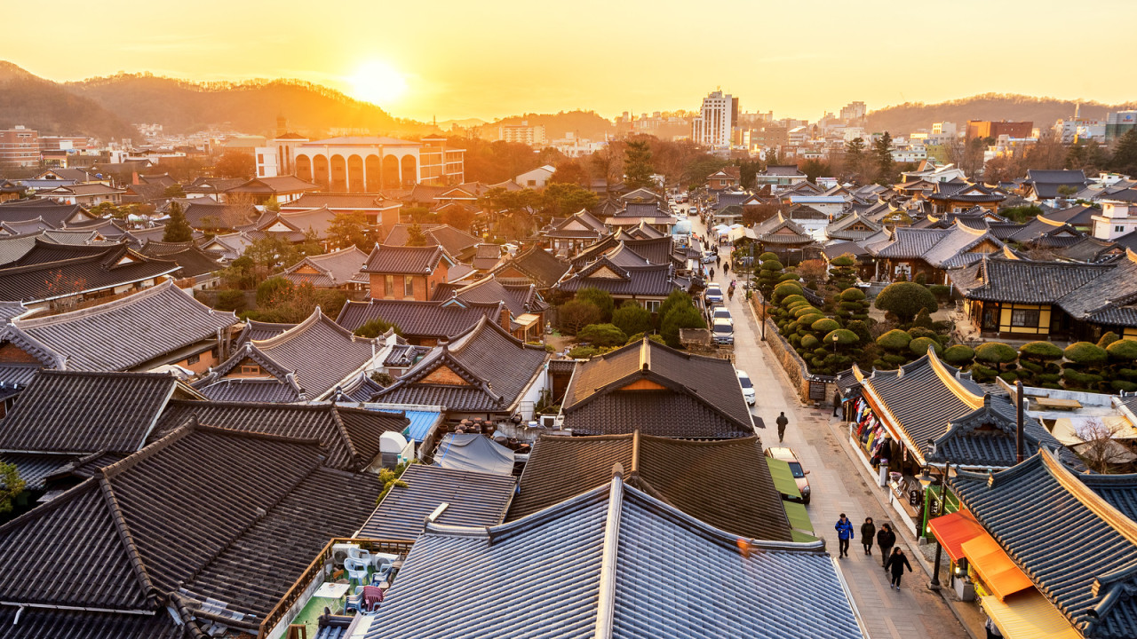 Jeonju Hanok Village At Sunset (top) And At Night... | Robert Koehler ...