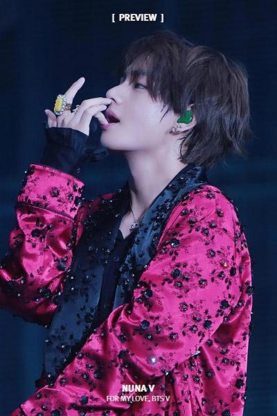 taehyung singularity stage | Tumblr