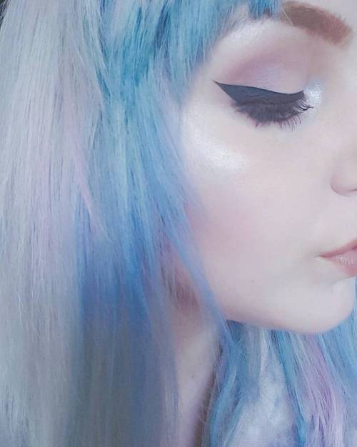 crazycolor makeuprevolution colourfreedom personal blue hair cute princess fairy pastel eyeliner alternative