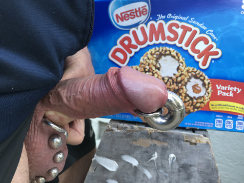 painprogress:Anyone Want: to lick my drumstick? I promise...