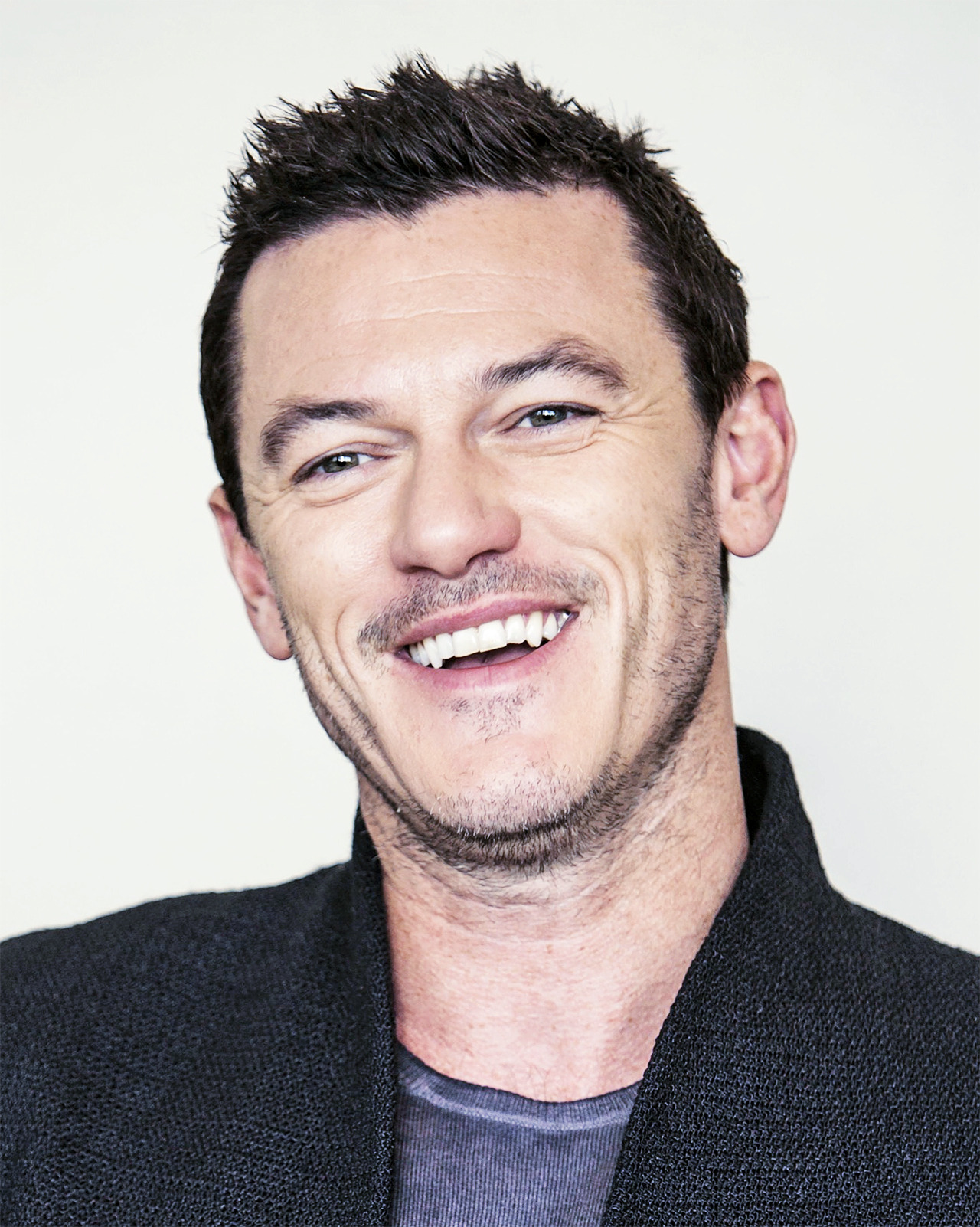 Luke Evans Appreciation Blog