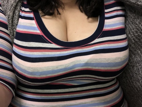 preggoalways:Boobs and stripes