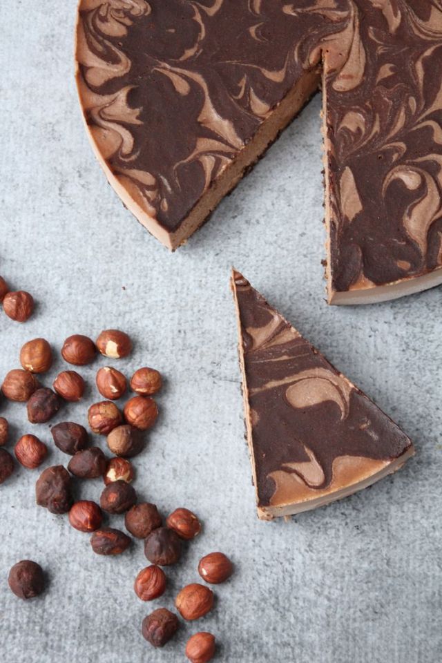 Chocolate Hazelnut Mousse Cake - INTENSE FOOD CRAVINGS