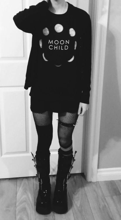 black and white moonchild fashion alternative alternative style alternative fashion boots grunge grunge style