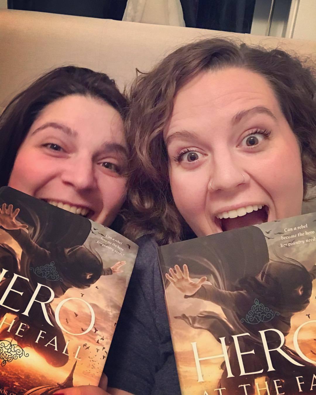 When you and your best friend preorder the same back and lay in bed all night reading it. @alwynhamilton #heroatthefall #rebelofthesands #maryreads #amreading #readersofinstagram