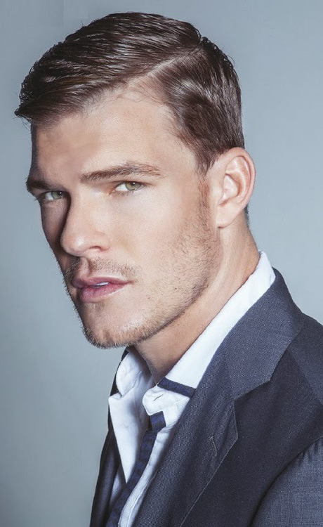 Next photo of Alan Ritchson