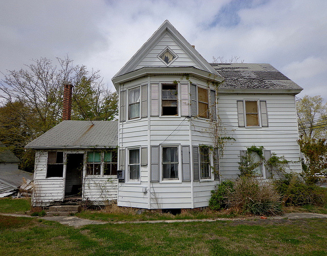 abandoned house archives