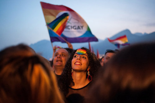 huffpost:From Cuba to India to Japan, these photos from LGBTQ...