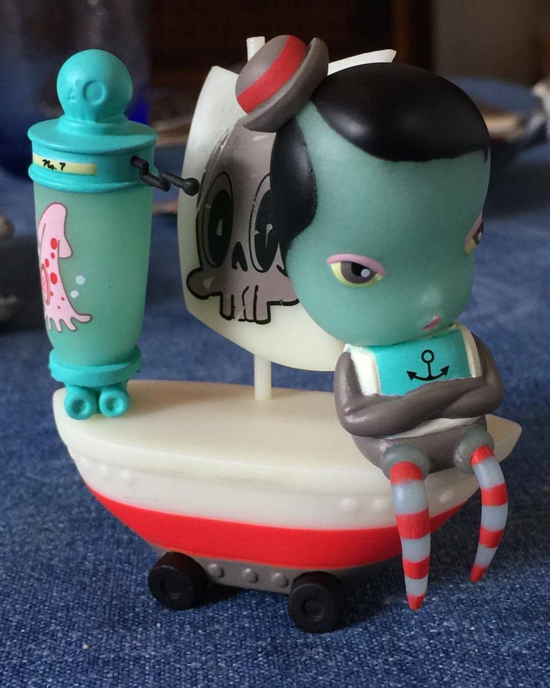 kidrobot love tester