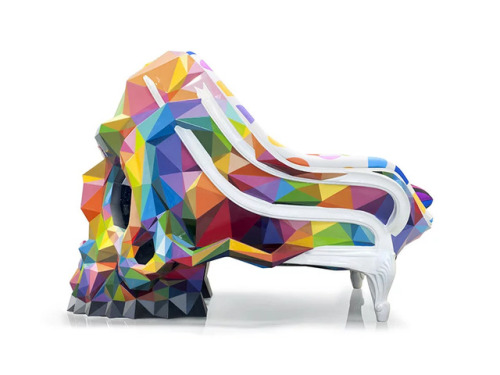 nevver:Have a seat, Okuda San Miguel