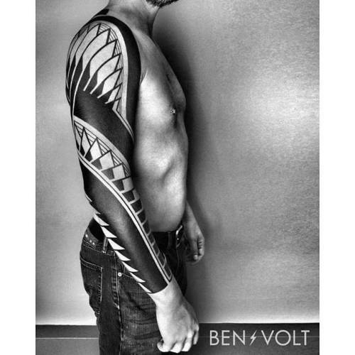 By Ben Volt, done at FORM8 Tattoo, San Francisco.... tribal;neotribal;huge;benvolt;facebook;blackwork;twitter;experimental;art deco;sleeve;other