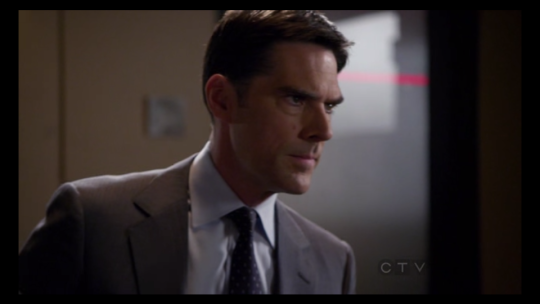 Clairvoyant Disease (Aaron Hotchner x reader)