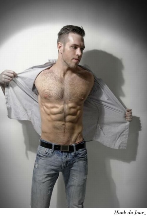 Your Hunk of the Day: Alex Mecum http://hunk.dj/7065