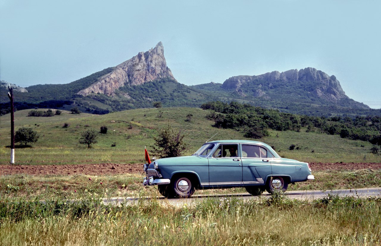 Volga (GAZ-21) in Crimea (1955)