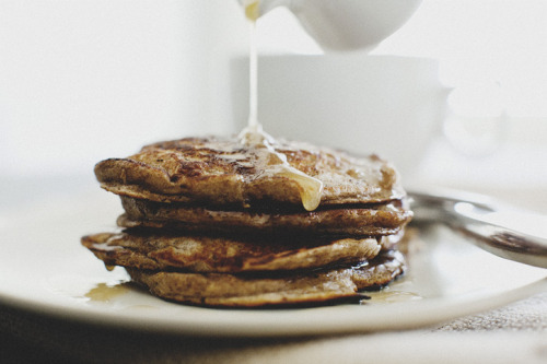 yummyinmytumbly:PEAR + BUCKWHEAT PANCAKES