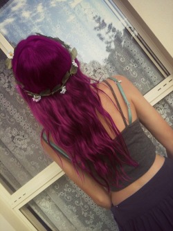 dark purple hair aesthetic
