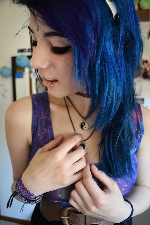 Welcome To my Blog full of Sweet Cute Teens and Tattooed Scene C