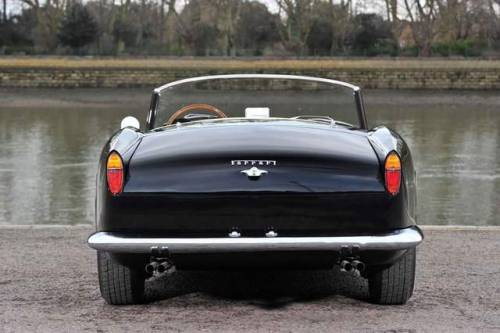 nicho4125:gentlemanracedriver:Ferrari 250 GT California...