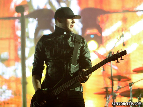 onlypendulum:Bestival 2011 [x]