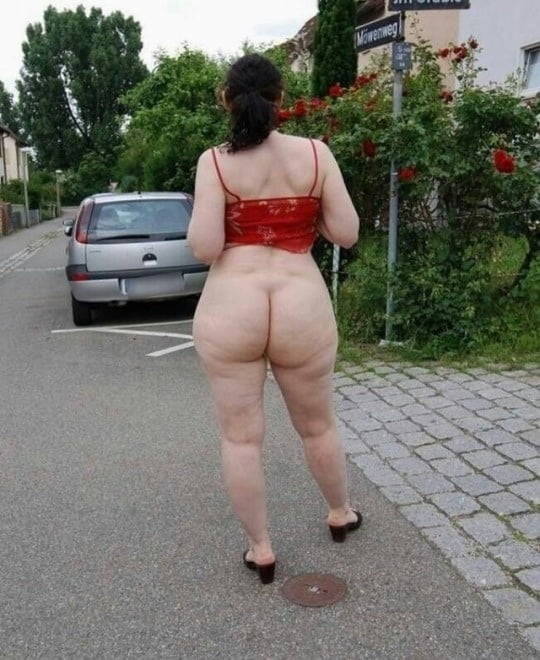 Photo by Cellulite & Pawg with the username @Cellulite,  December 25, 2018 at 12:40 AM. The post is about the topic Cellulite Asses and the text says 'I love outdoor nudity! I really love that ass! #cellulite #pawg #outdoor #nudity #milf'