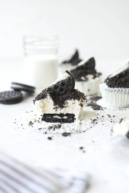 foodffs:No-Bake Cookies and Cream Mini CheesecakesFollow for...